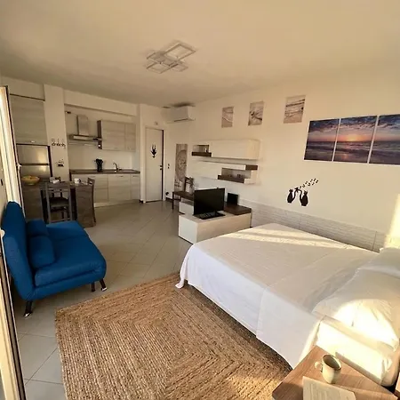 Le Noir Apartment Varraze