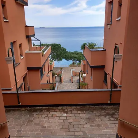 Le Noir Varazze